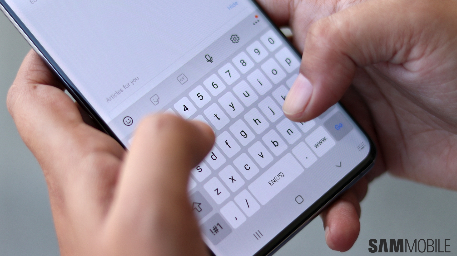 Featured image for Microsoft's SwiftKey Keyboard Gets AI Boost with Bing Update.
