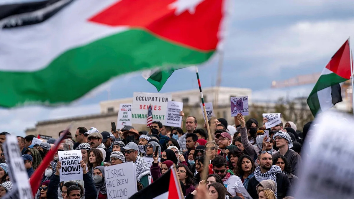 Muslim Leaders in Swing States Express Disapproval of Biden's Handling of Israel-Hamas Conflict