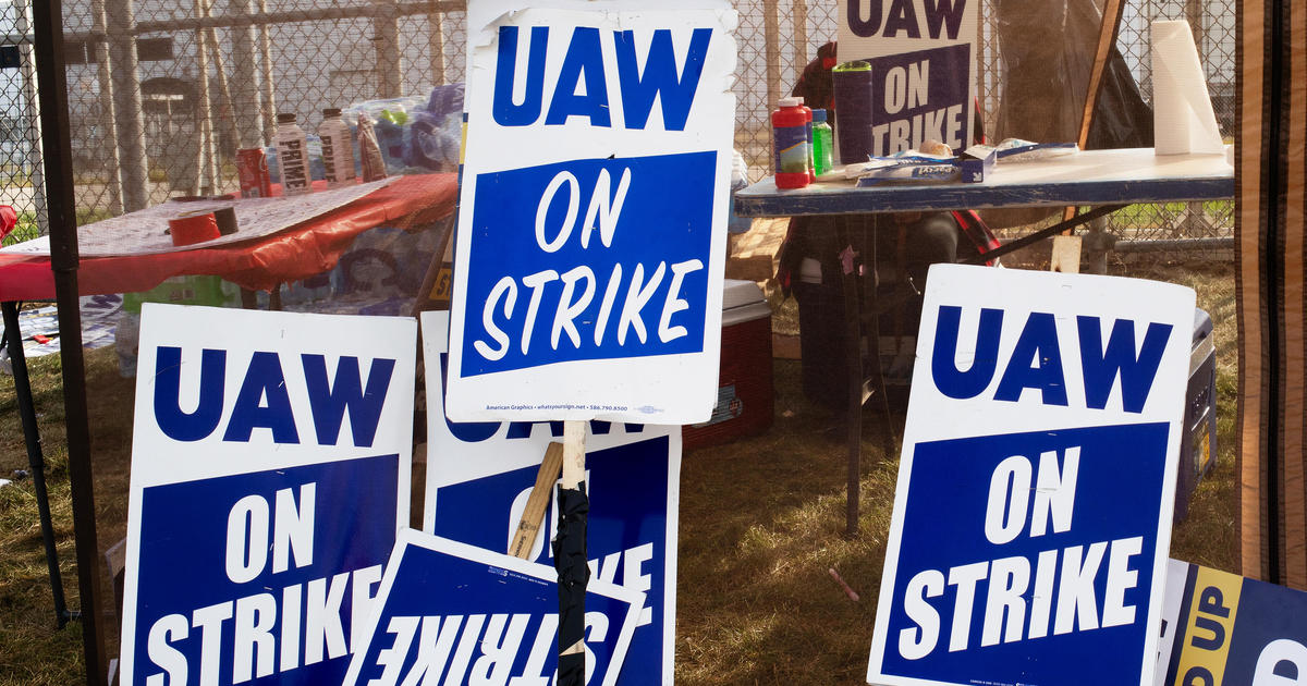"Biden Stands with UAW in Detroit Strike Against Corporate Greed"