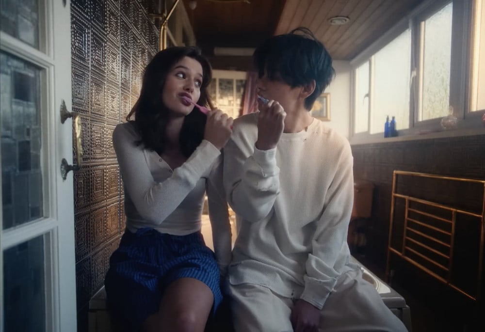 Featured image for BTS' V Tops YouTube's Global Chart with "FRI(END)S"