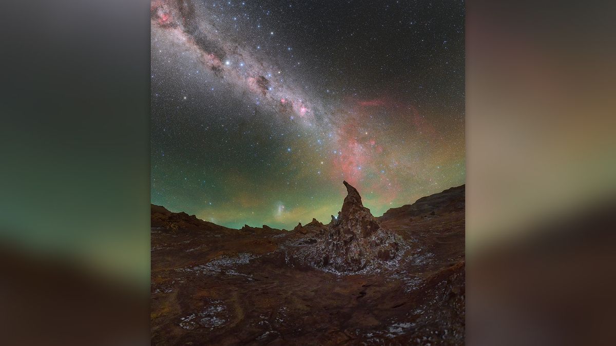"Stunning Milky Way Illuminates Chile's Atacama Desert in Breathtaking Space Photo"