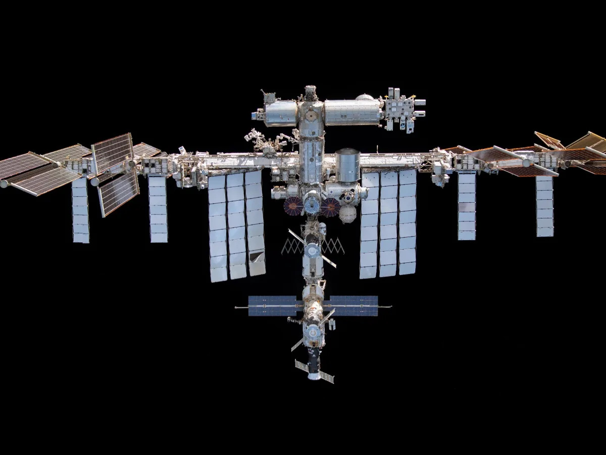 "Russian Space Officials Address Recurring Air Leak Issue on International Space Station"