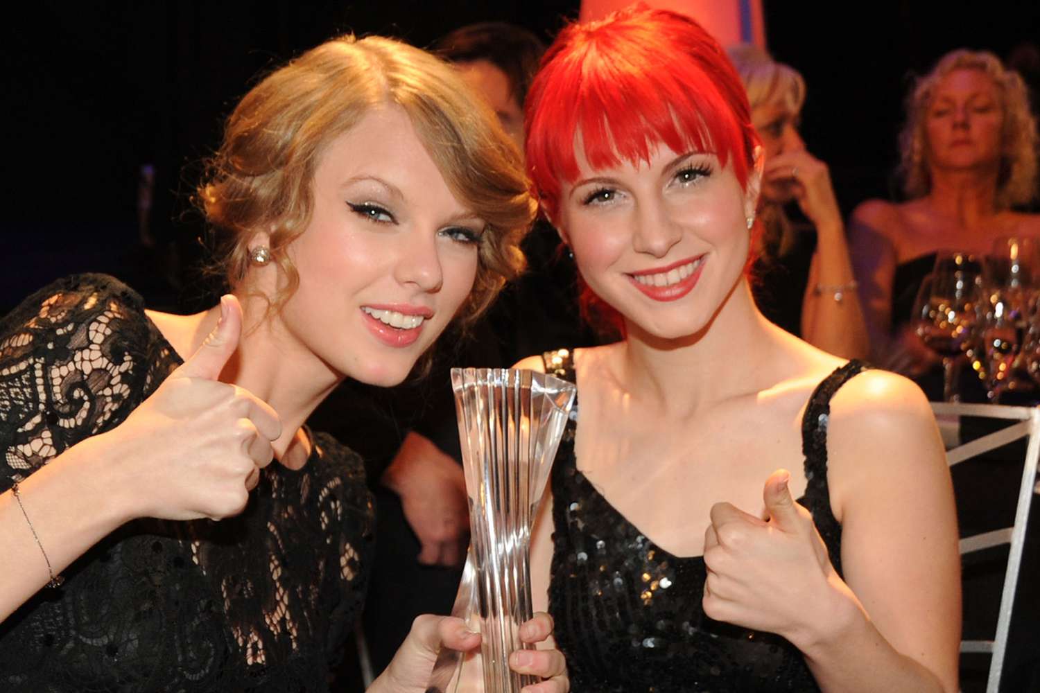 Featured image for Hayley Williams Reveals Taylor Swift's Mom's Role in Their Friendship