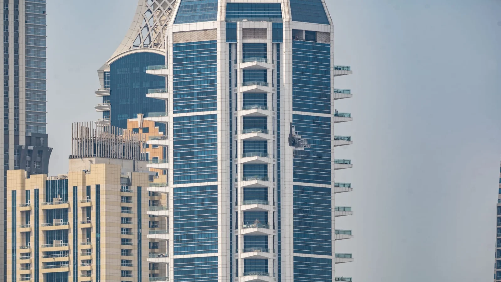 Gulf States Brace as Iran's Missile and Drone Campaign Intensifies