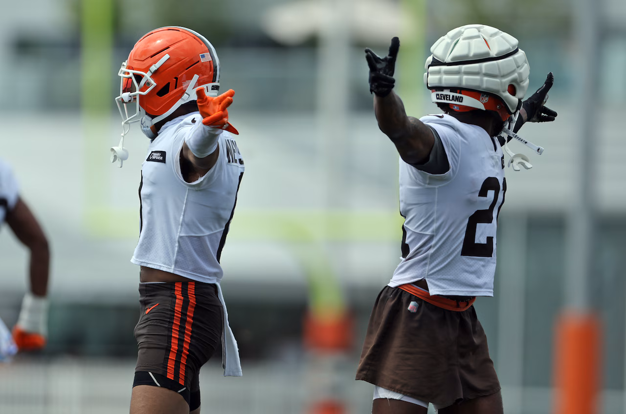 Featured image for Browns Defense Dominates Eagles in Joint Practice Showdown