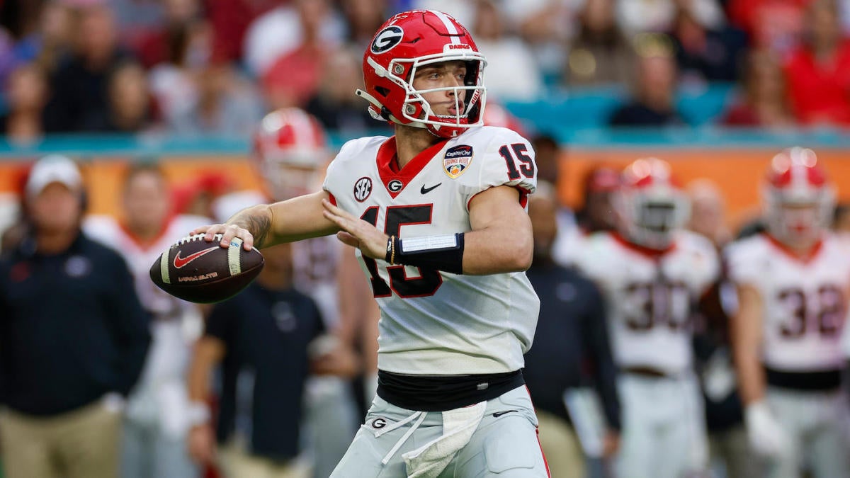 Featured image for "Assessing the Impact of NFL Draft and Transfer Portal Losses on College Football's 2024 Season"