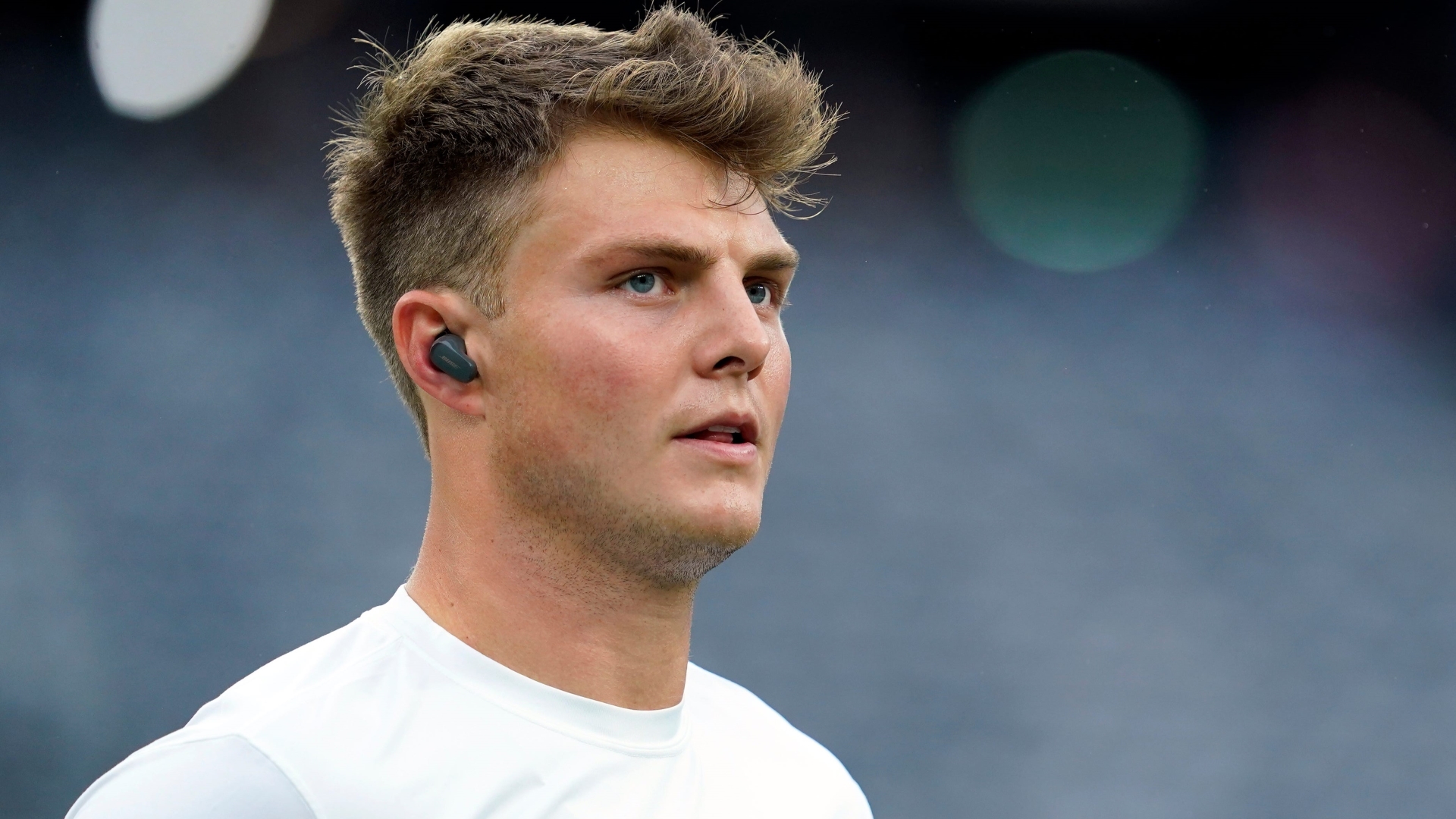 "Jets' Zach Wilson Disaster Sparks Locker Room Unrest and Coaching Controversy"