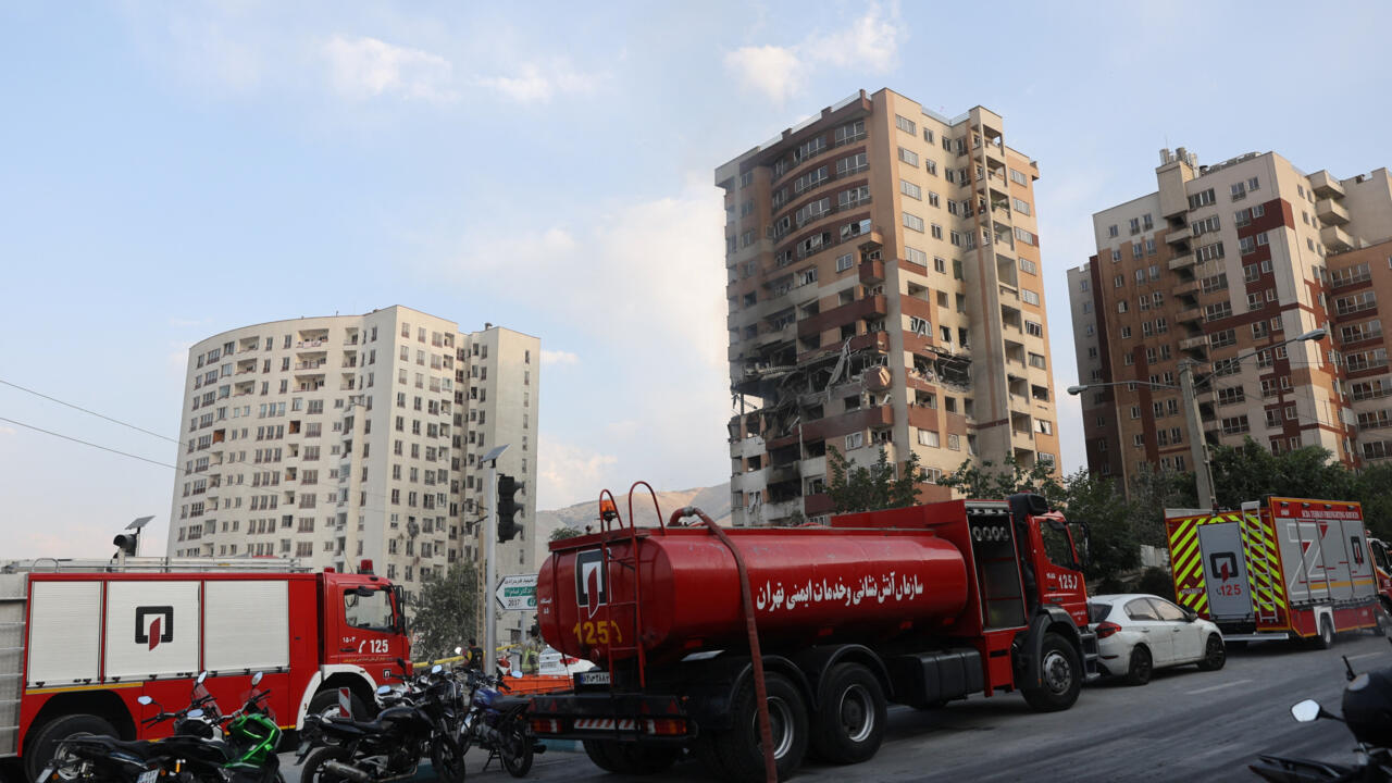 Trump urges Iran to strike a deal amid Israeli attacks