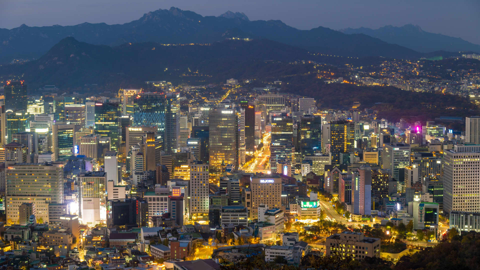 Featured image for Investors on edge as US inflation data looms, causing Asian markets to fall.