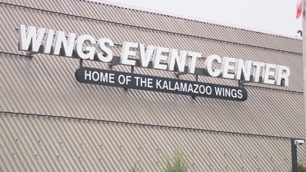 Featured image for Kalamazoo Wings West Ice Rink and Restaurant to Close in 2028
