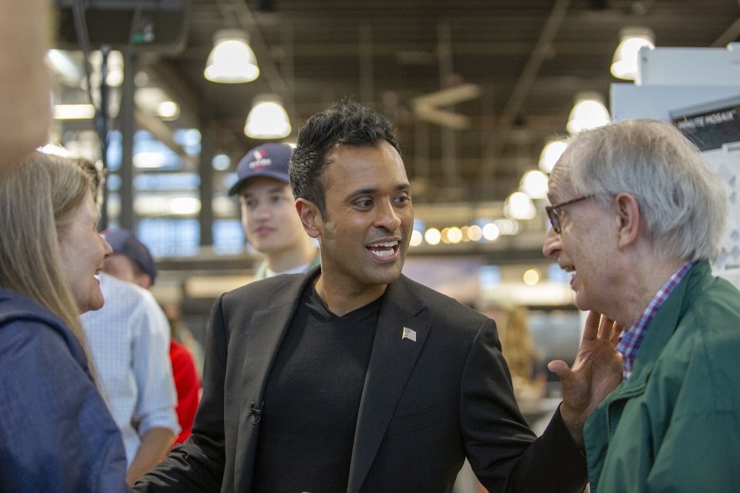 Featured image for GOP candidate Vivek Ramaswamy proposes raising voting age to 25.