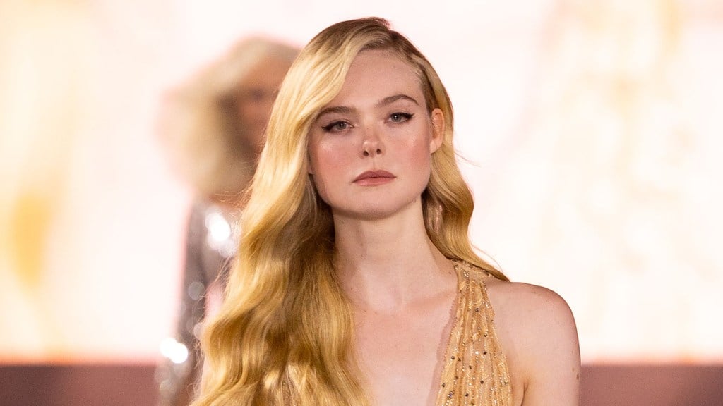 Featured image for Elle Fanning to Lead New Predator Movie 'Badlands'