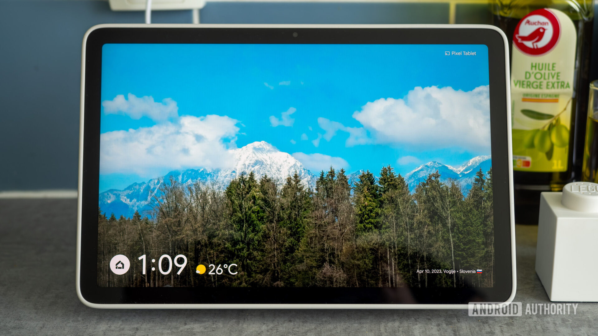 Featured image for The Pixel Tablet: A Smart Hub and Samsung's Copycat Inspiration