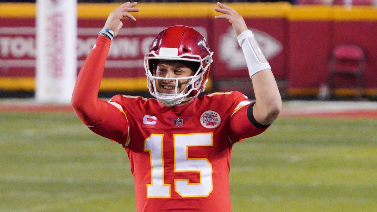 "NFL Divisional Round Playoff Picks and Best Bets: Mahomes Tops Allen, Packers Cover, and Underdogs Shine"