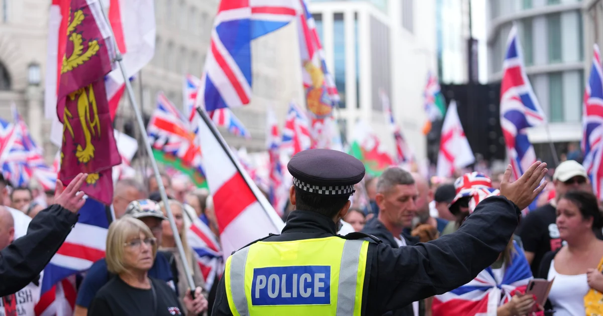 Featured image for Massive Protests and Clashes Erupt at London Rallys Led by Tommy Robinson