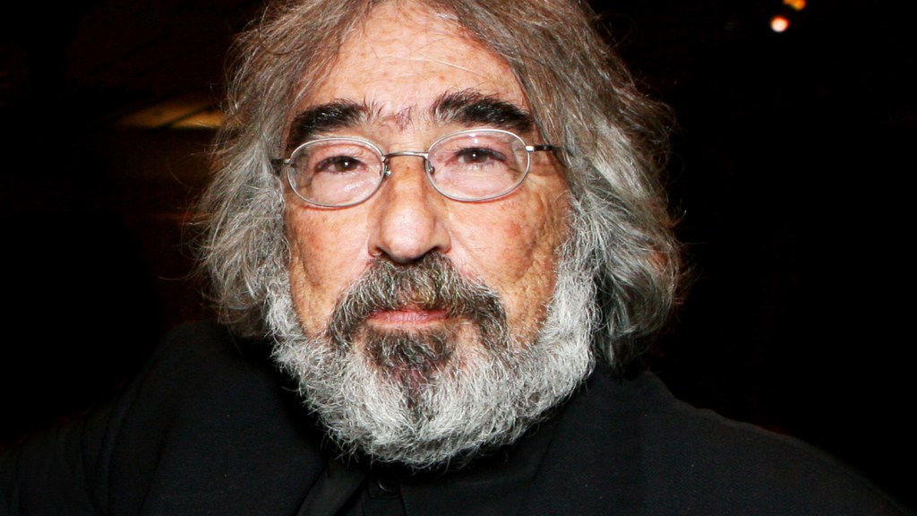 Featured image for Remembering Jake Bloom: Hollywood Attorney and Icon Passes Away at 81