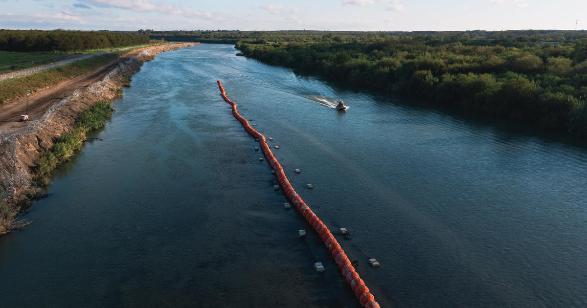 Featured image for Federal Appeals Court Orders Removal of Texas' Rio Grande Border Barrier