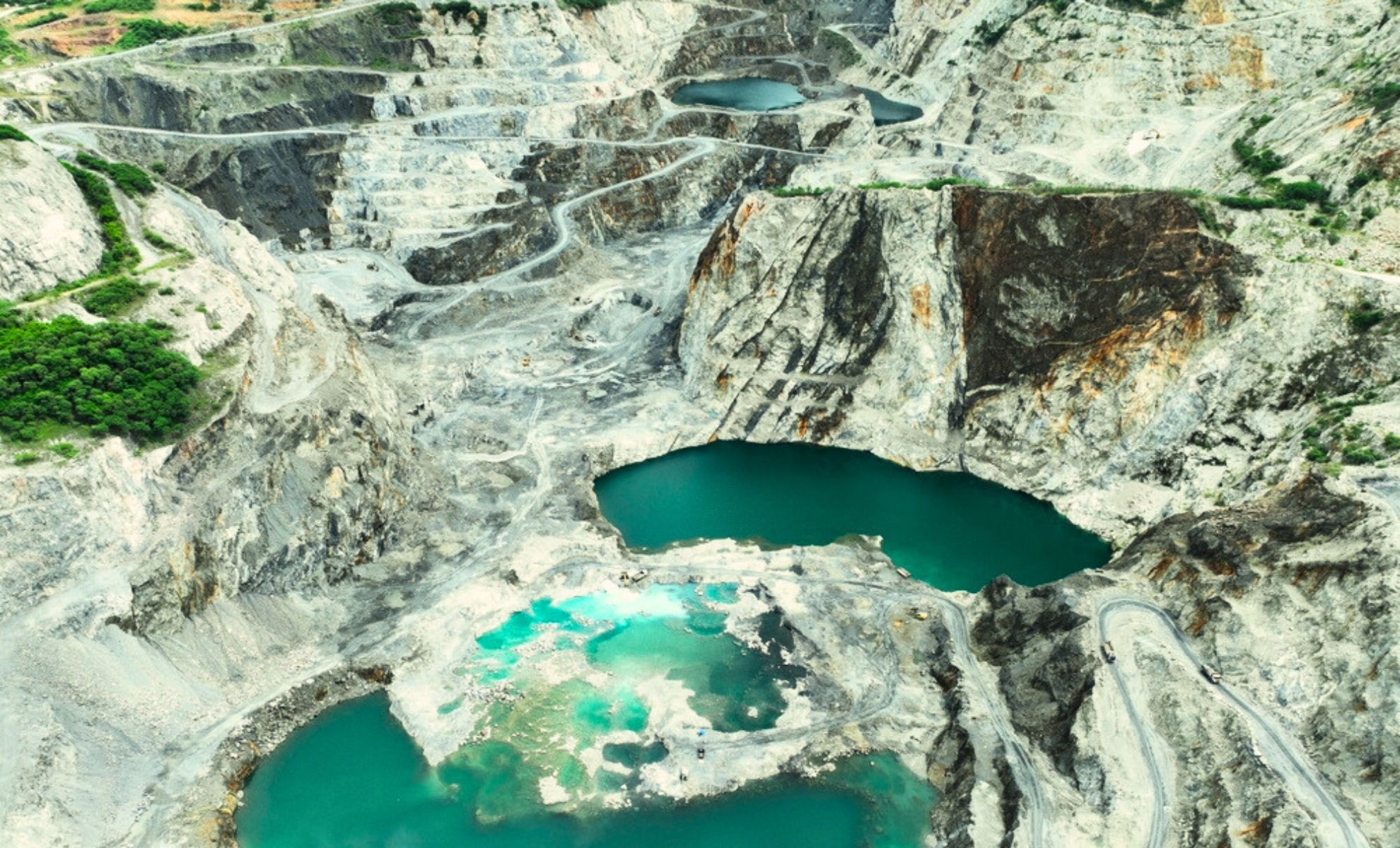 Featured image for Massive $1.5 Trillion Lithium Deposit Discovered Beneath U.S. Supervolcano