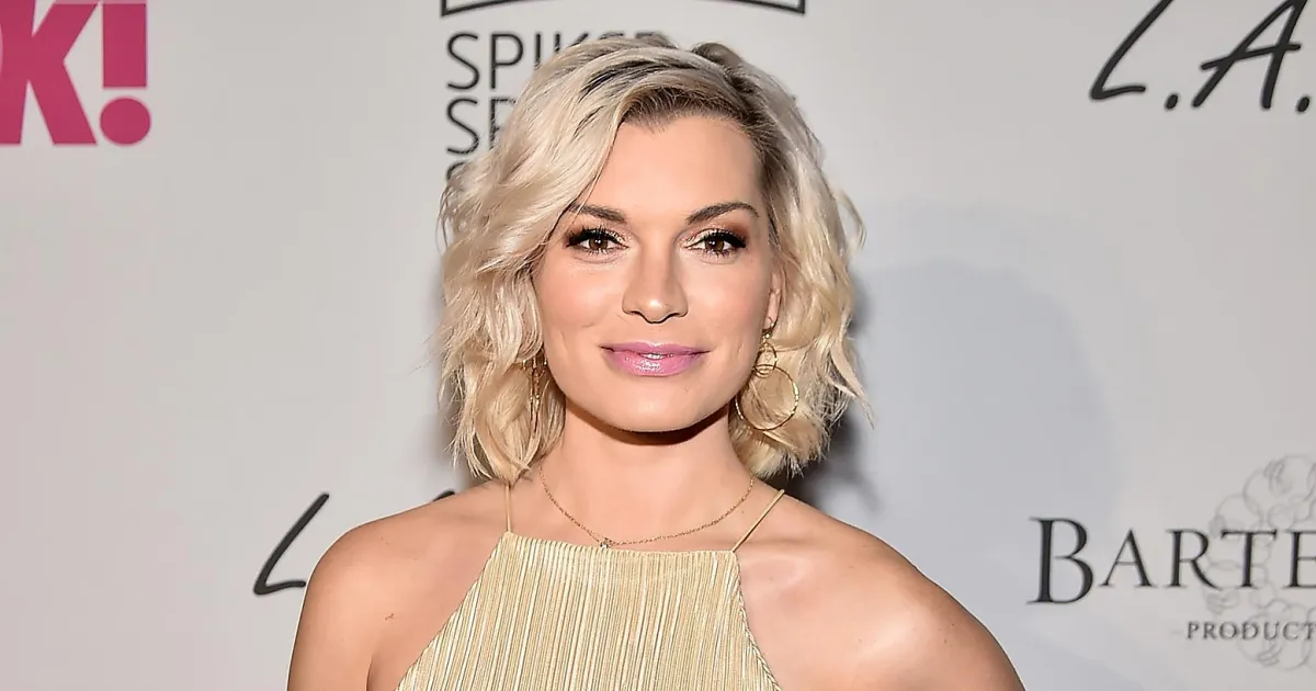 Featured image for Lindsay Hubbard of 'Summer House' Welcomes Baby Girl