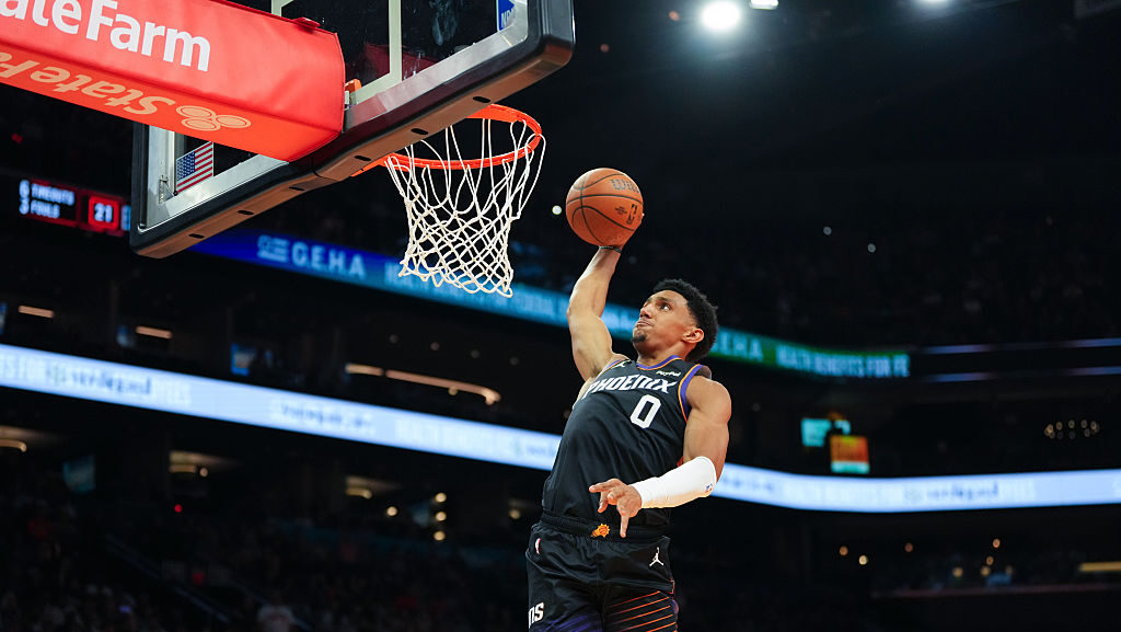 Featured image for Suns Dominate Jazz with Strong Defense and Booker’s 36 Points