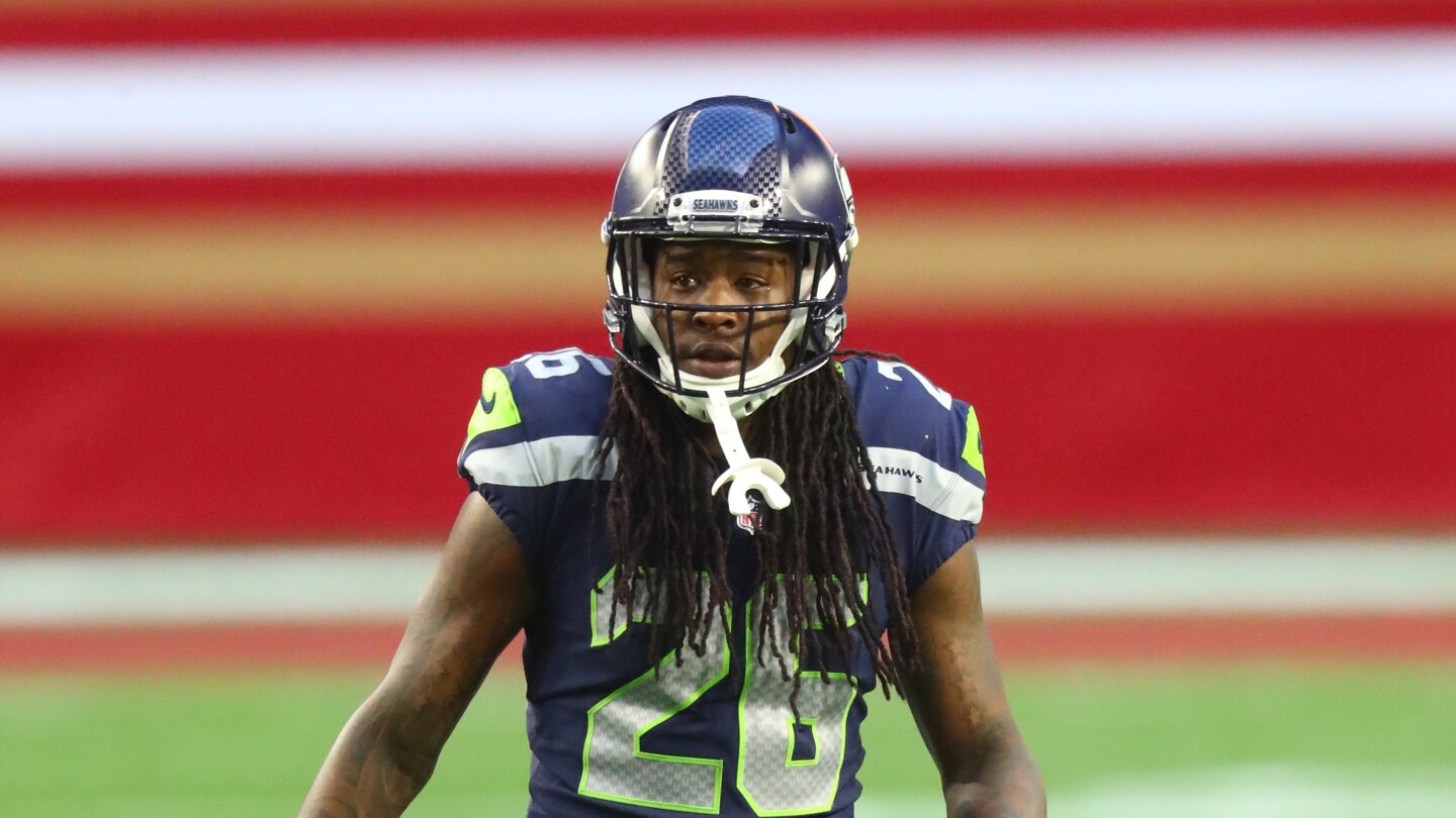 Featured image for Shaquill Griffin Rejoins Seahawks for 2025 NFL Season
