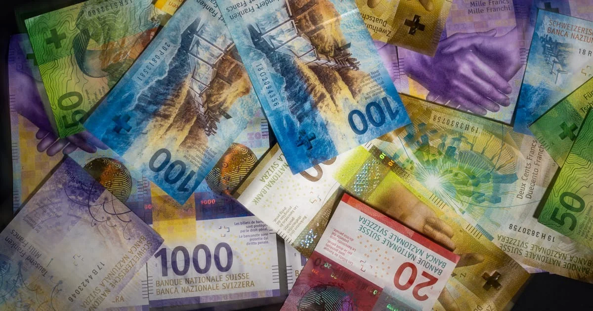 Switzerland codifies cash as a constitutional right after nationwide vote