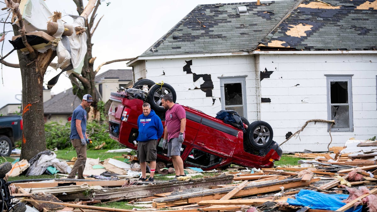 Featured image for "Greenfield Tornado: 4 Dead, Community Seeks Help After Devastation"