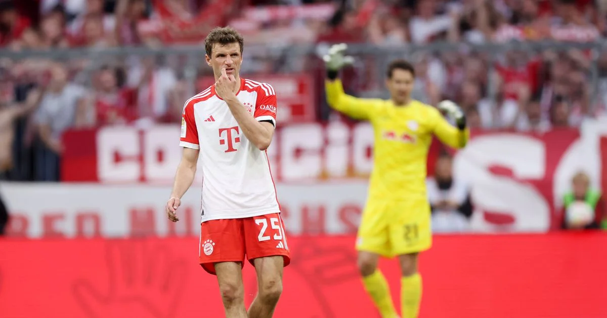 Bayern Munich's Sloppy Play Leads to Devastating Defeat Against RB Leipzig.