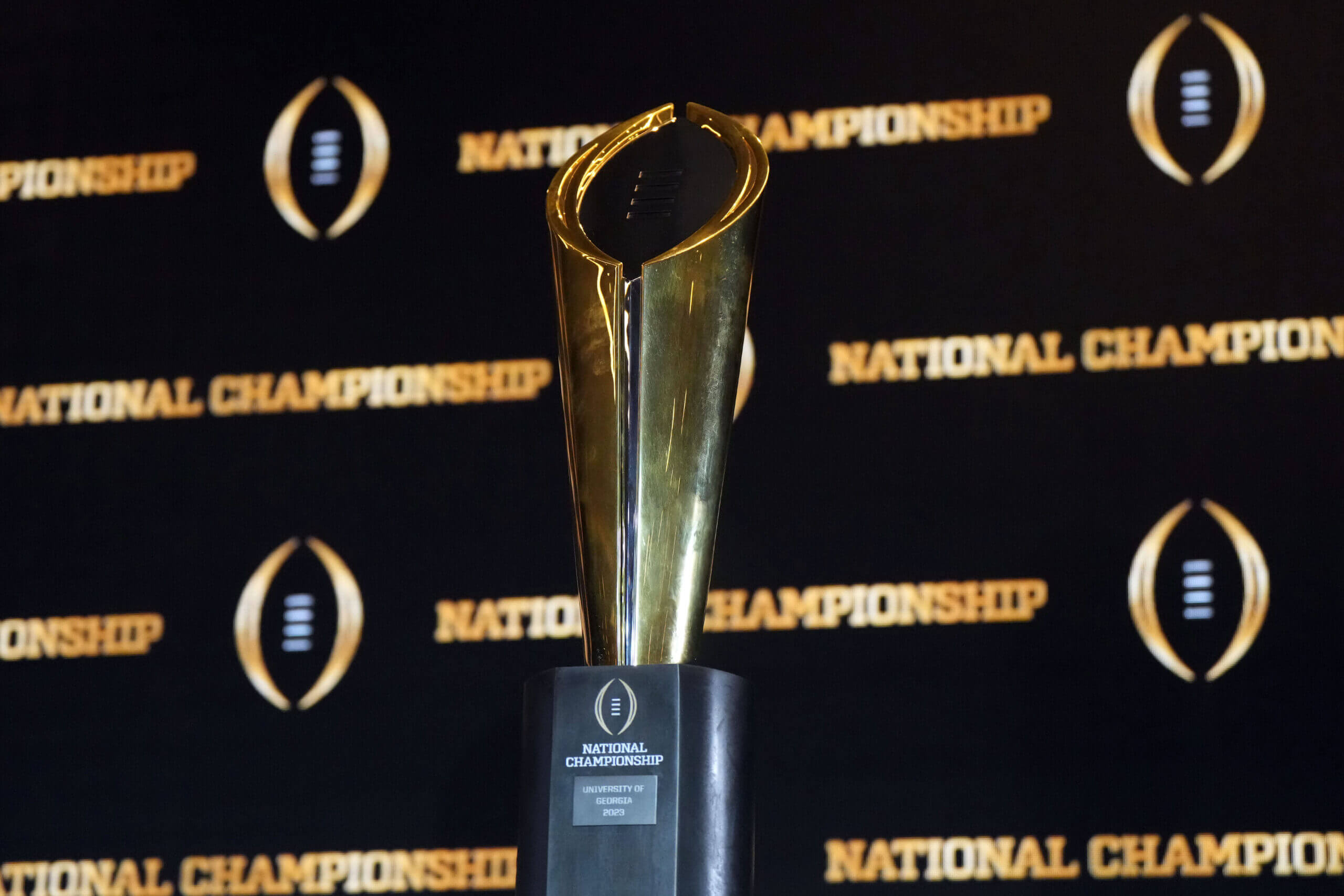 "CFP Rankings: Ohio State, Georgia, Michigan, and Florida State Hold Top Spots"