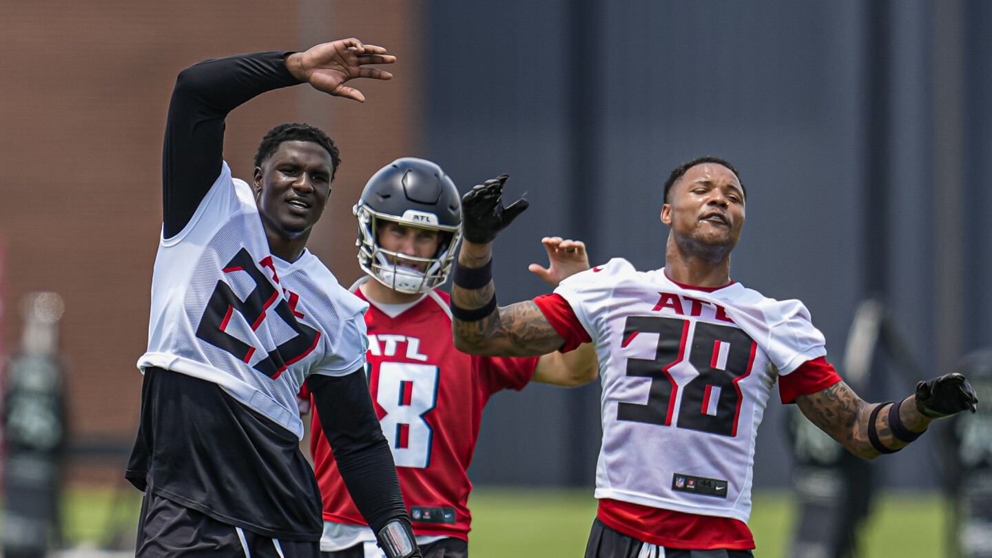 Featured image for Falcons Practice Fights Highlight Intensity and Player Involvement