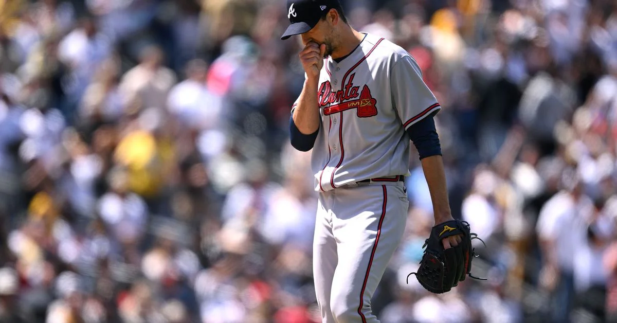 Padres continue dominance over Braves with back-to-back wins.