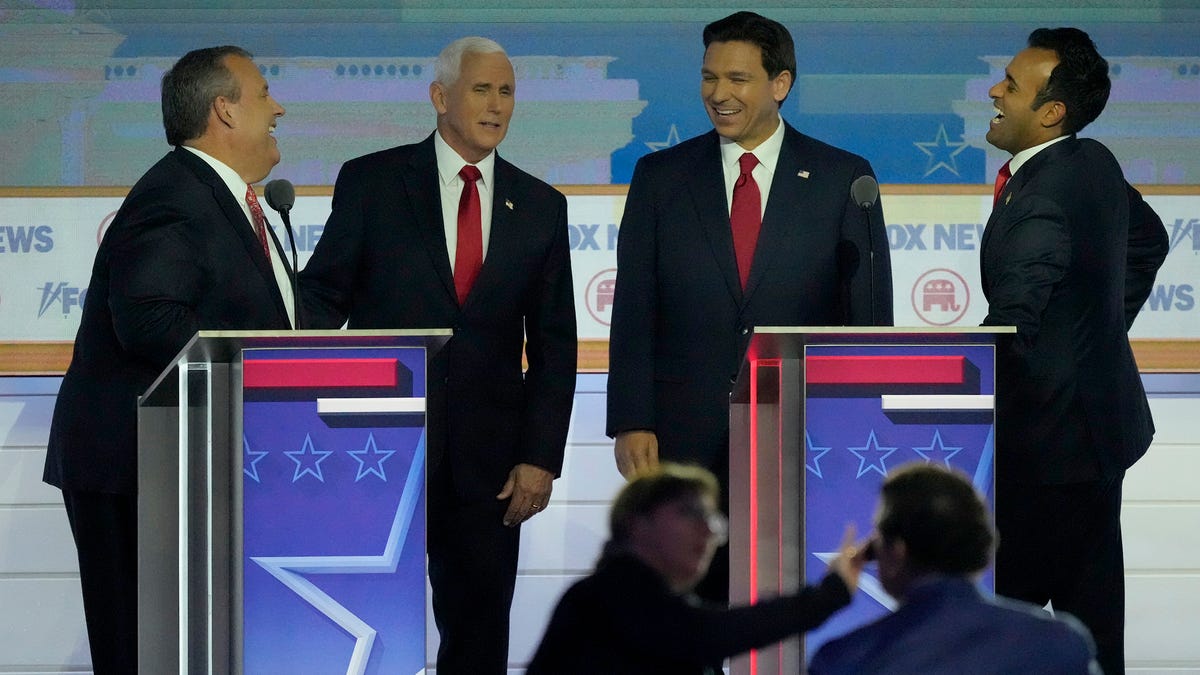 Featured image for "Guide to Watching the Trump-less 2nd Republican Primary Debate"