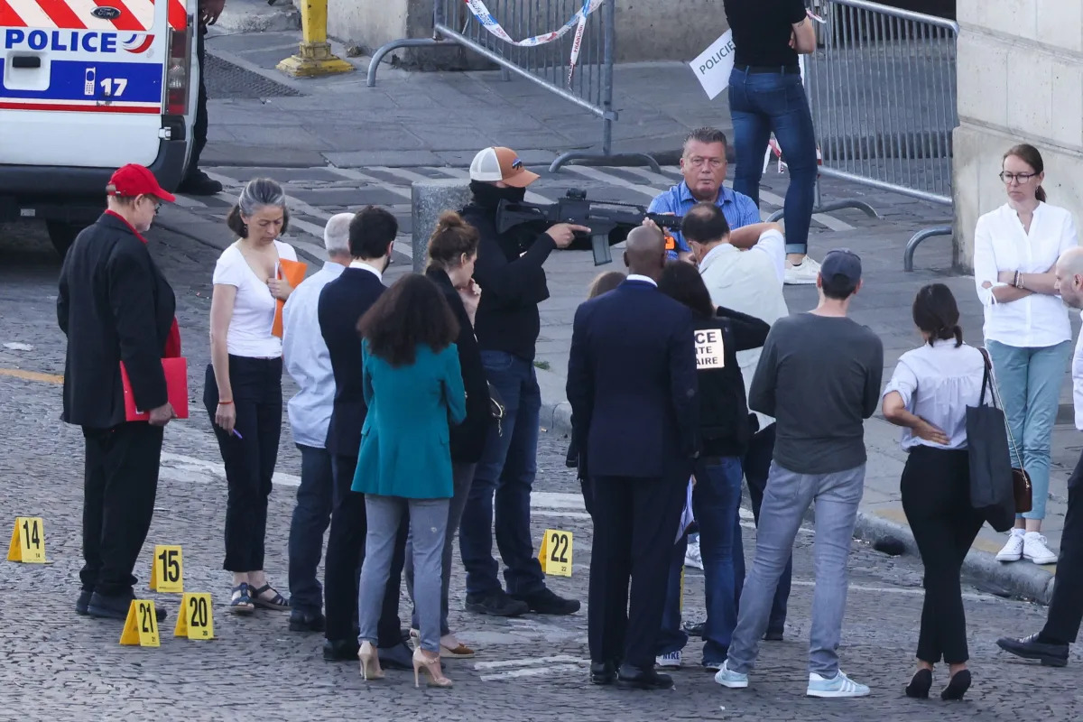 Featured image for French Police Granted Shoot-at-Drivers Power, But Without Training