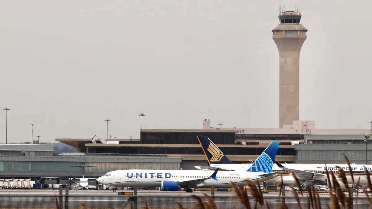 Featured image for FAA introduces efficient flight routes for smoother summer travel.