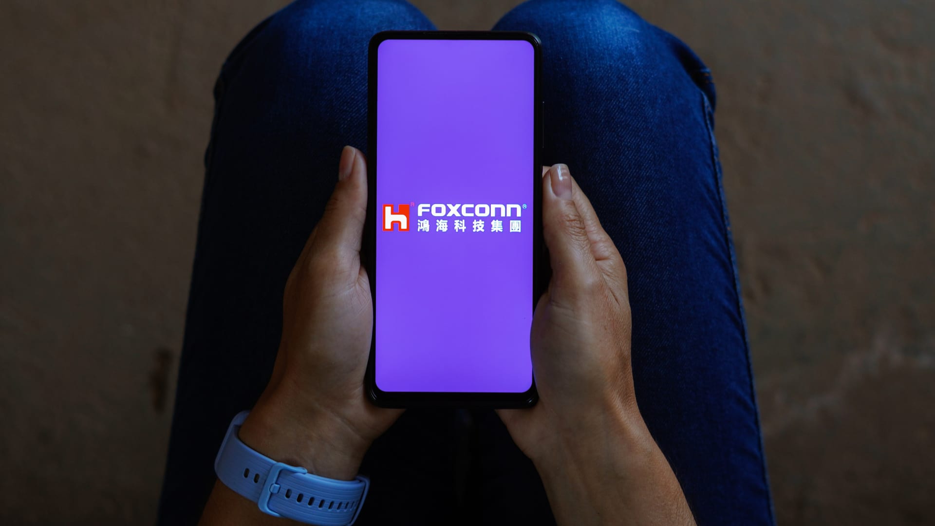"Foxconn's India Chip Venture Highlights Challenges for New Players"