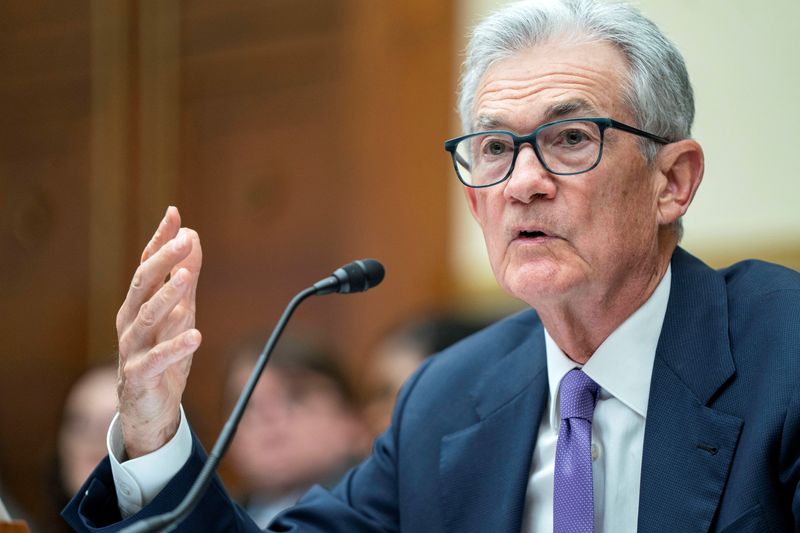 "Powell: Fed Nearing Confidence for Rate Cut as Wall Street Rises"