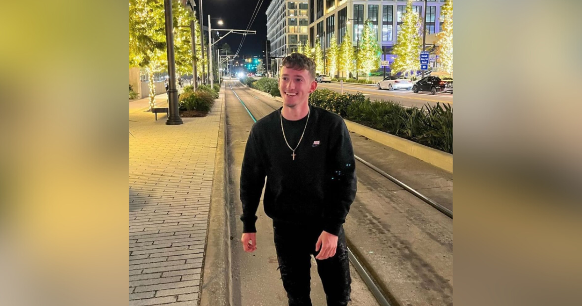 Featured image for Young Fan Assaulted While Requesting Photo with Rapper in Ybor City