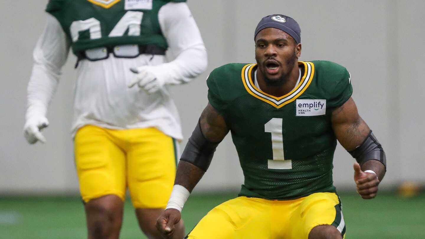 Featured image for Packers' Micah Parsons Faces Injury Concerns Ahead of Week 1