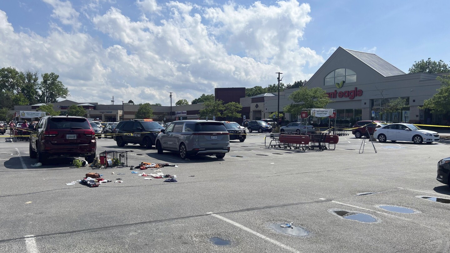 Featured image for Woman Fatally Stabs Toddler in Random Attack Outside Grocery Store