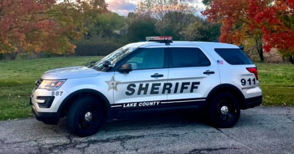 Neighbor fatally shoots Illinois man using leaf blower in his own yard.