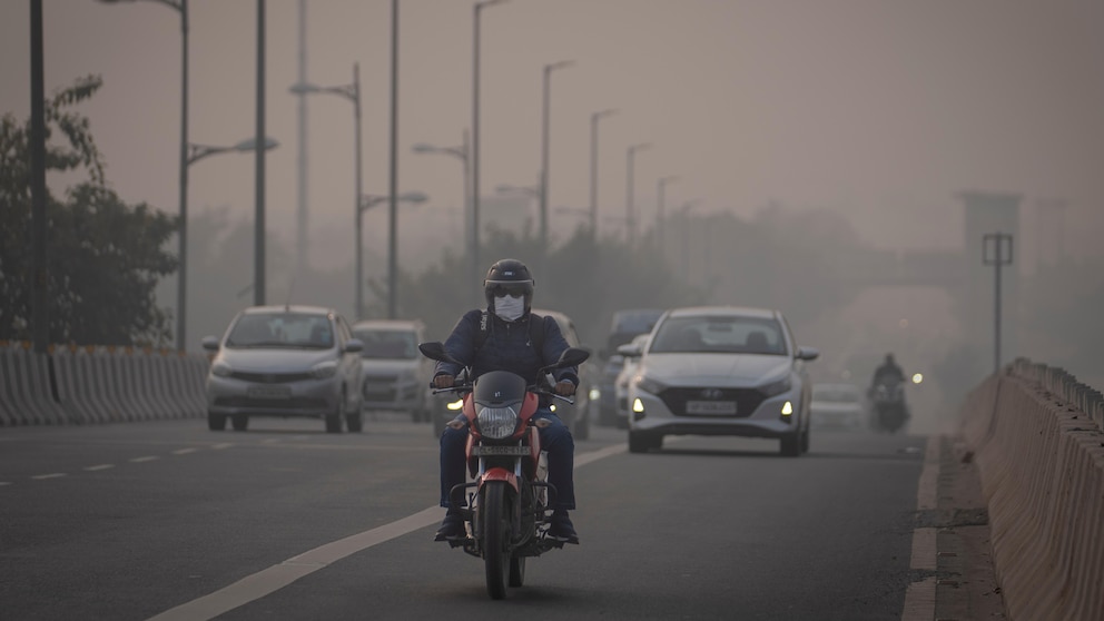New Delhi's Battle Against Toxic Air: Masks, Construction Bans, and School Closures
