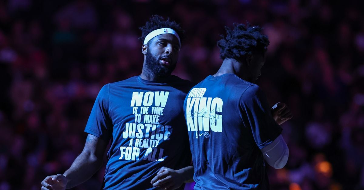 Featured image for "Knicks' Julius Randle Injury Update: Out Weeks, Not Months"