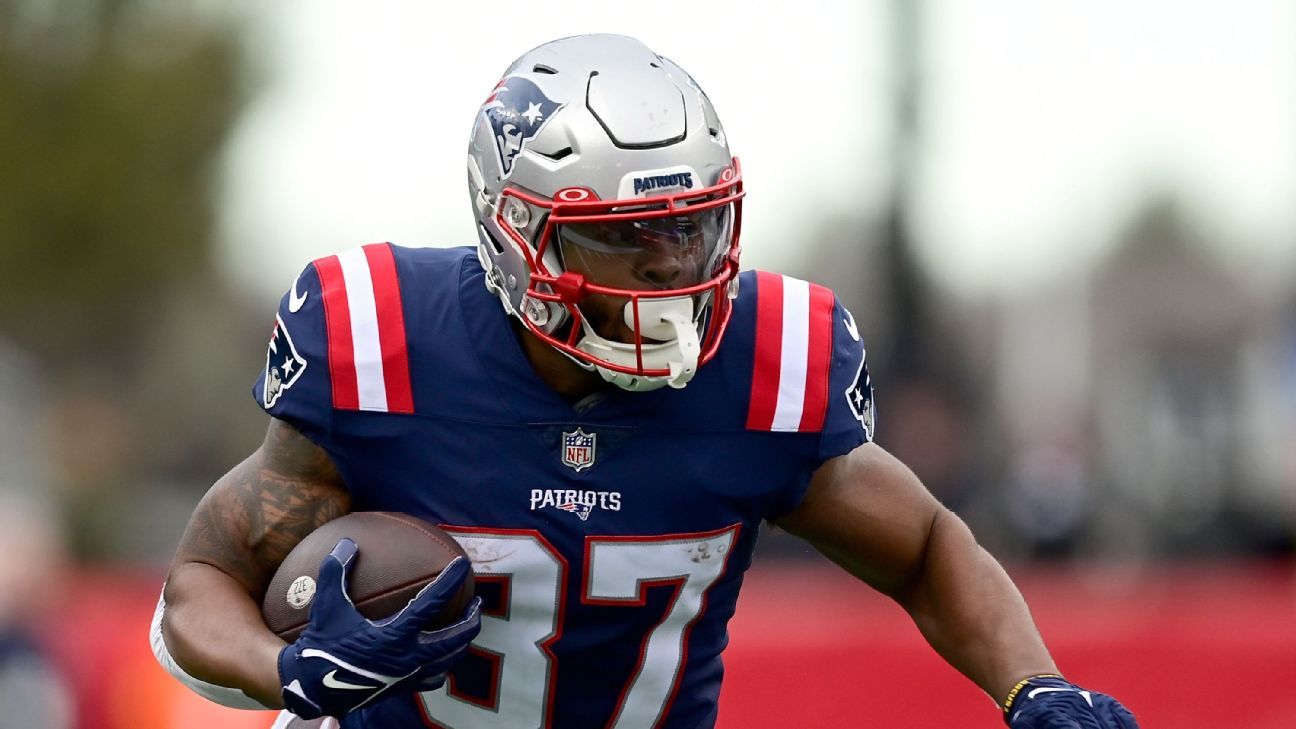 Featured image for Damien Harris joins Buffalo Bills on one-year deal, leaving Patriots for AFC East rival.