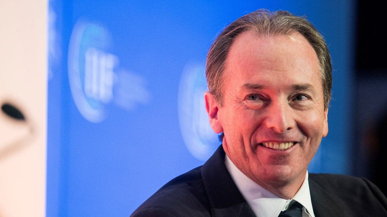 Featured image for James Gorman to Step Down as Morgan Stanley CEO and Assume Executive Chairman Role.