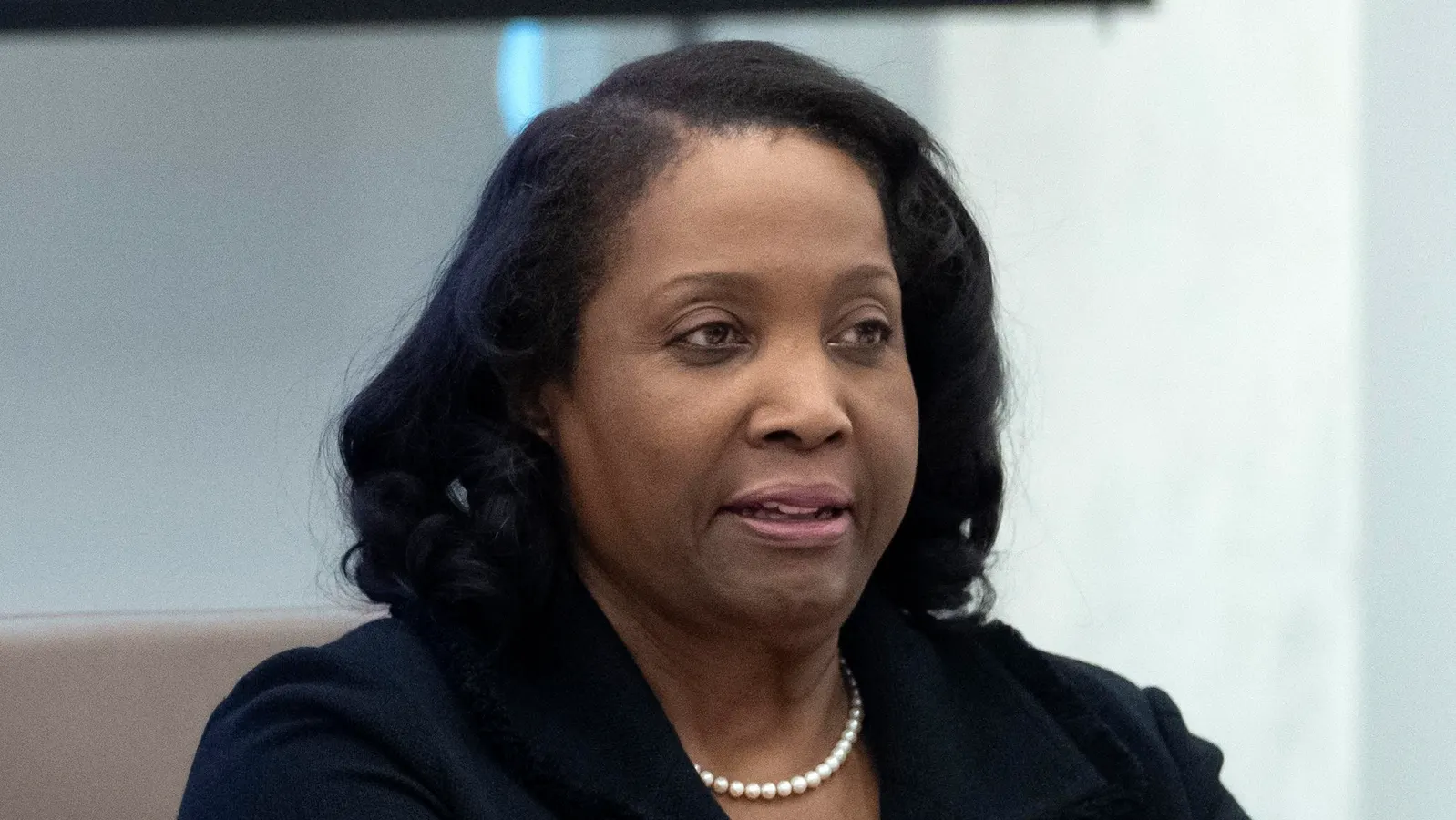 Appeals Court Keeps Fed's Lisa Cook in Position Amid Firing Dispute