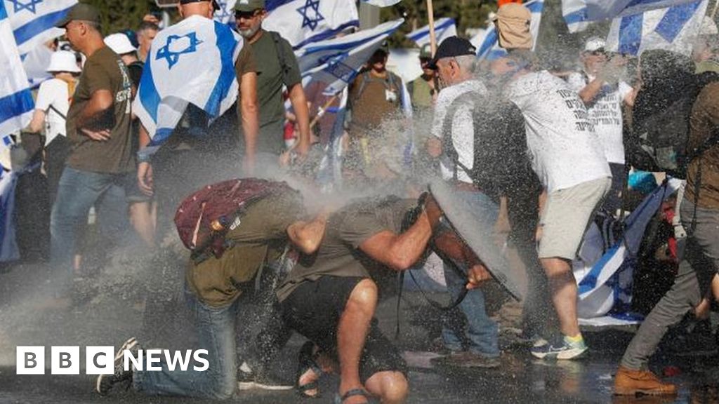 "Controversial Judicial Reform Bill Sparks Mass Protests in Israel"