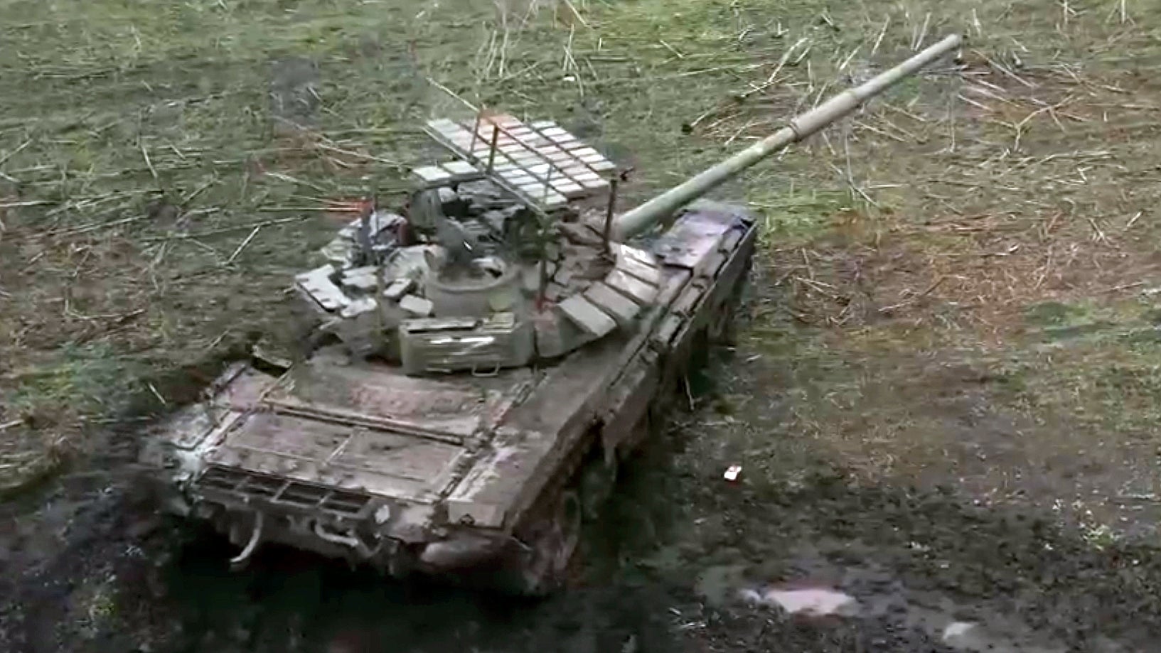 Featured image for Russian Tank Equipped with Revolutionary Explosive Reactive Armor