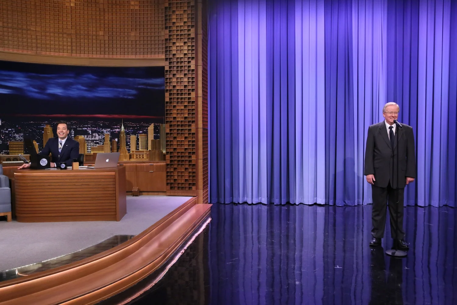 Featured image for Elwood Edwards, Iconic 'You've Got Mail' Voice, Passes at 74