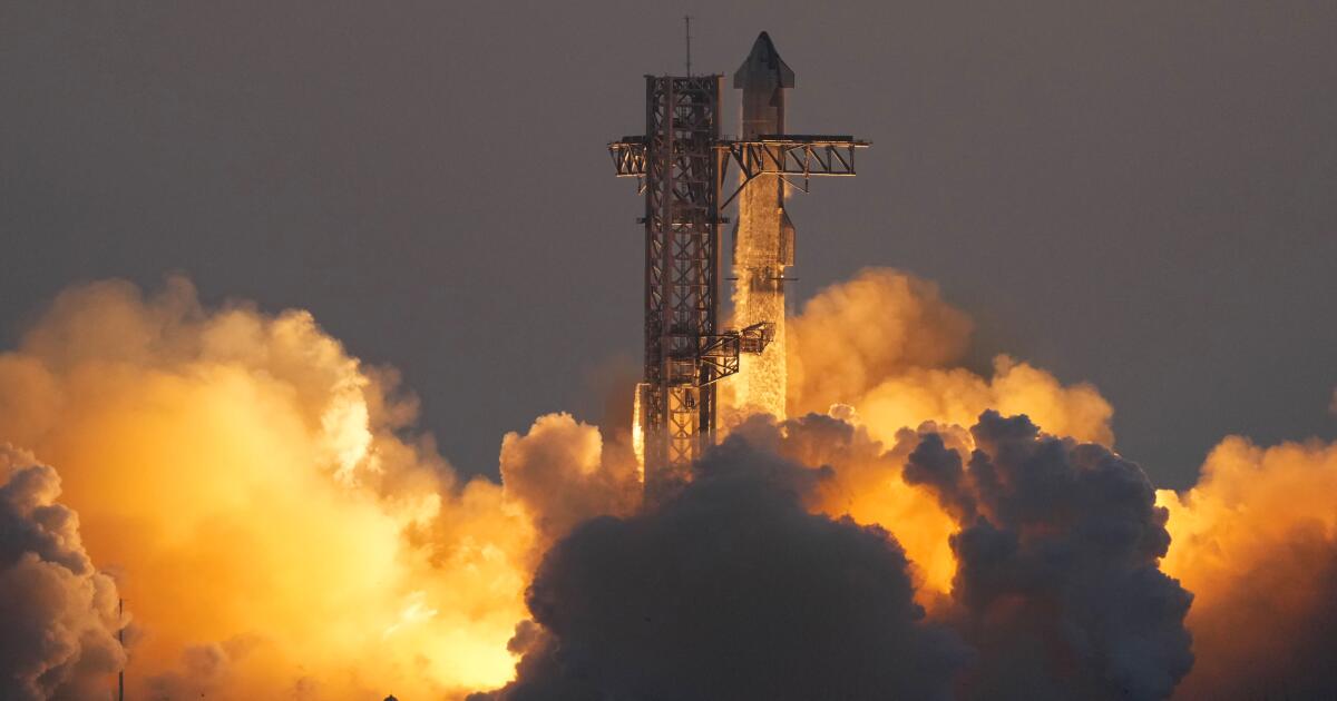 SpaceX Advances in Rocket Reuse and Lunar Missions