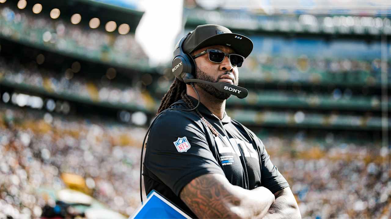 Featured image for Lions' Defensive Insights and Reactions Ahead of Bears Game